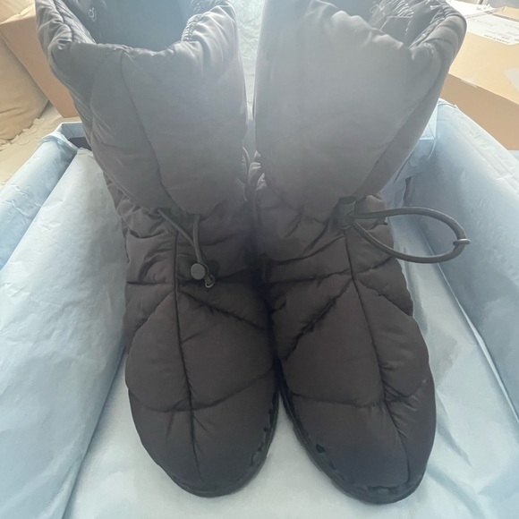 Prada Snow Boots - Picture 9 of 13